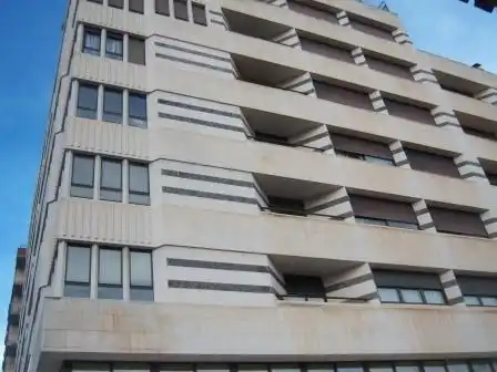 Vista exterior de Piso en venta en Soria Capital  con Calefacción