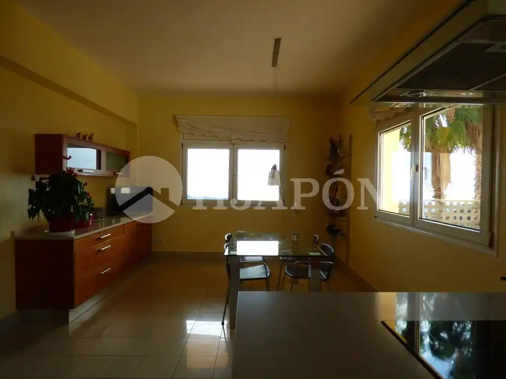 Cocina de Casa o chalet en venta en Badalona con Aire acondicionado, Jardín privado y Terraza