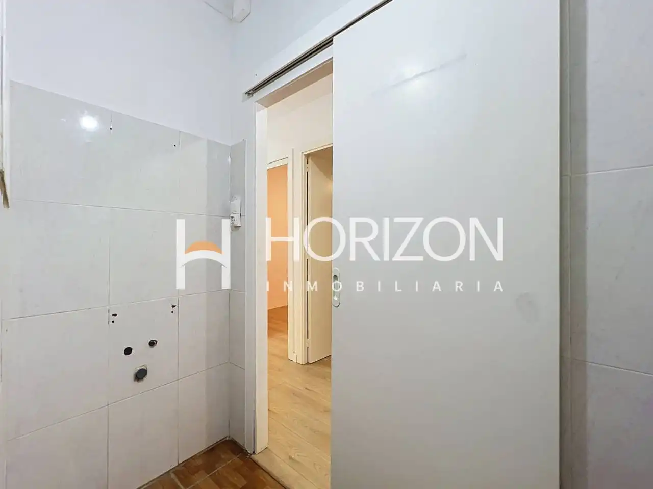 Piso en venta en Barcelona con Parquet, Trastero y Amueblado