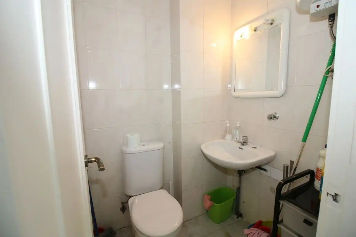 Baño de Oficina de alquiler en Arenas de San Pedro