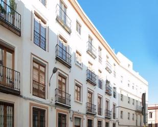 Vista exterior de Pis en venda en  Sevilla Capital amb Balcó