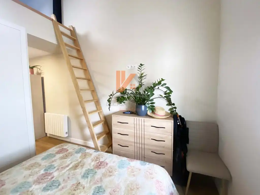 Habitación de Apartamento en venta en Santiago de Compostela 