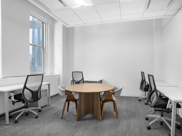 Office space with lift to rent in Paseo de Recoletos 5