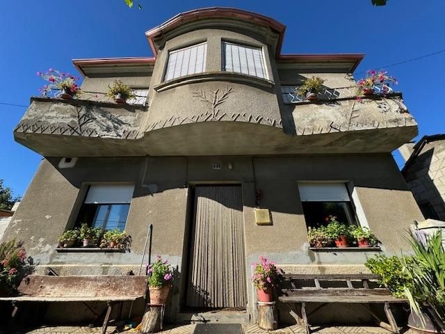 Vista exterior de Casa o xalet en venda en Sancedo amb Calefacció, Jardí privat i Terrassa