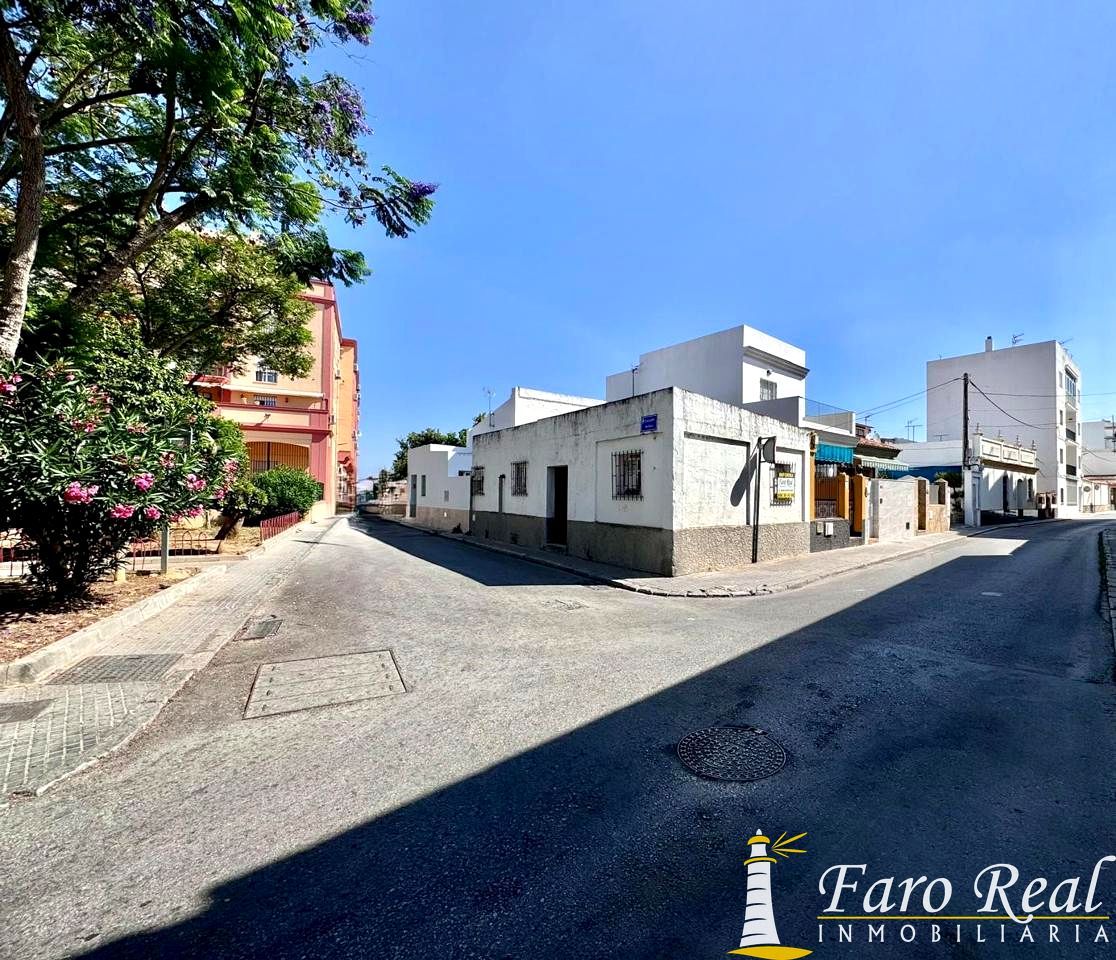 Exterior view of House or chalet for sale in Sanlúcar de Barrameda