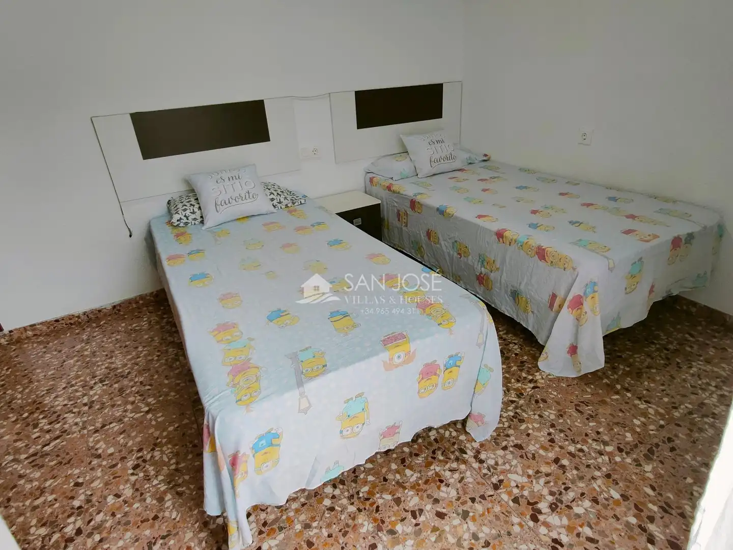Dormitori de Pis en venda en Aspe amb Terrassa, Traster i Moblat