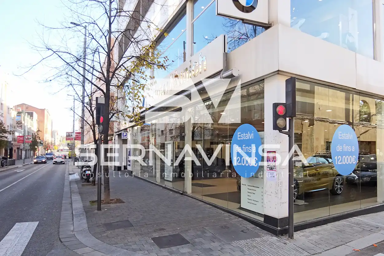 Vista exterior de Edificio en venta en Terrassa