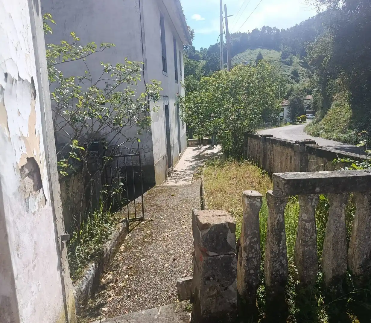 Finca rústica en venda en Pravia amb Jardí privat, Moblat i Forn