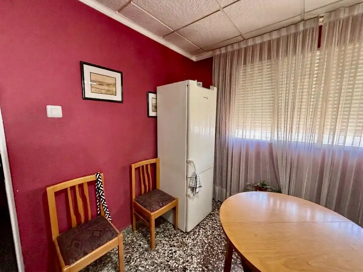 Cuina de Pis en venda en Vilallonga / Villalonga amb Terrassa i Balcó