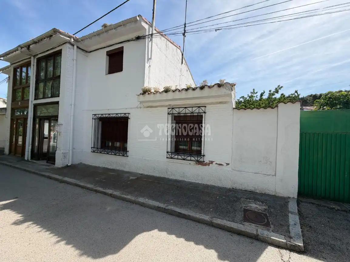 Casa adosada en venda a Altos de Jarama