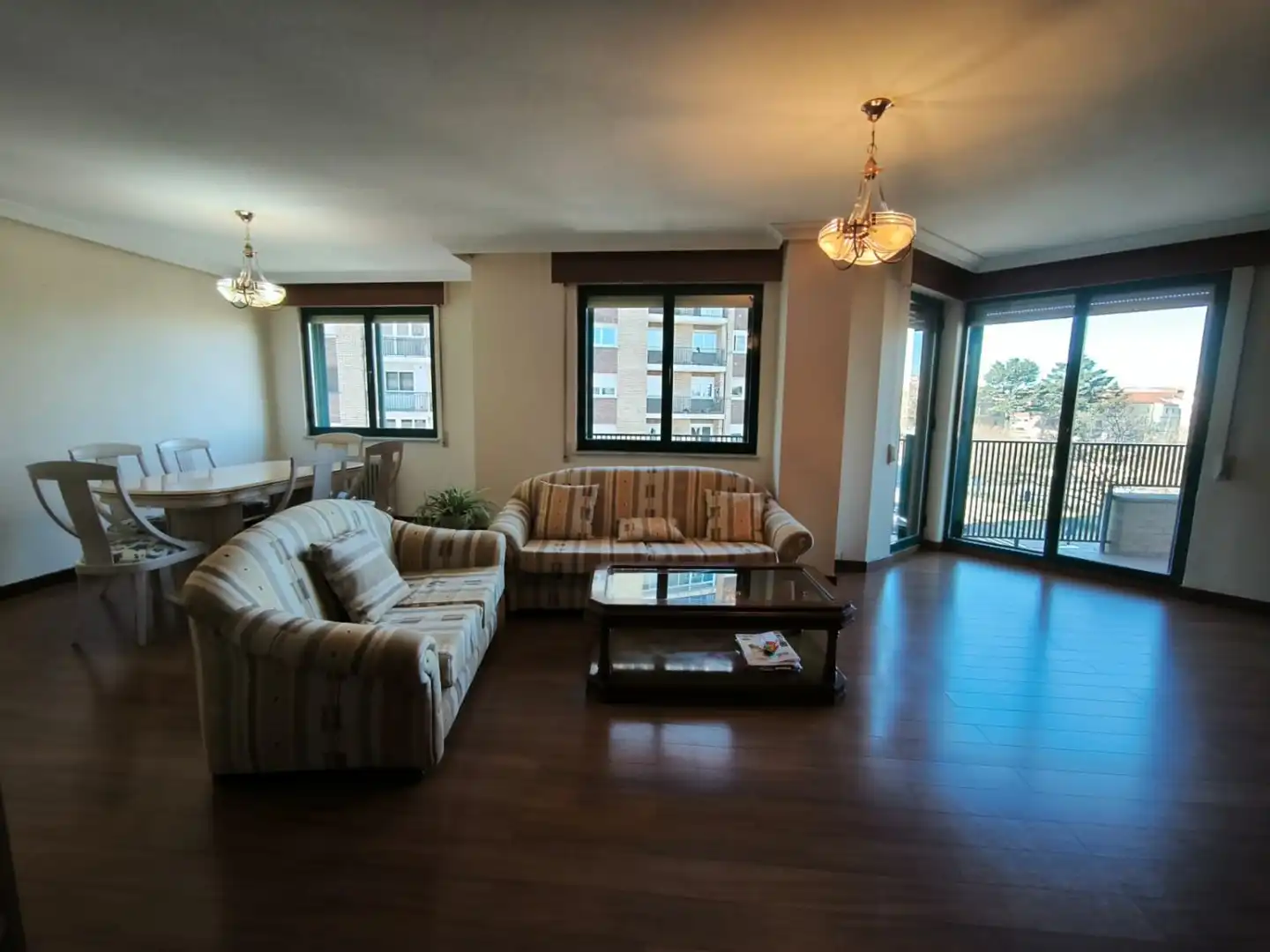 Sala de estar de Piso de alquiler en Salamanca Capital con Calefacción, Parquet y Terraza