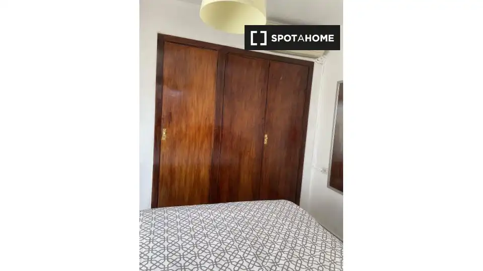 Bedroom of Flat for rent in Valencia  with Air Conditioner, Heating and Furnished