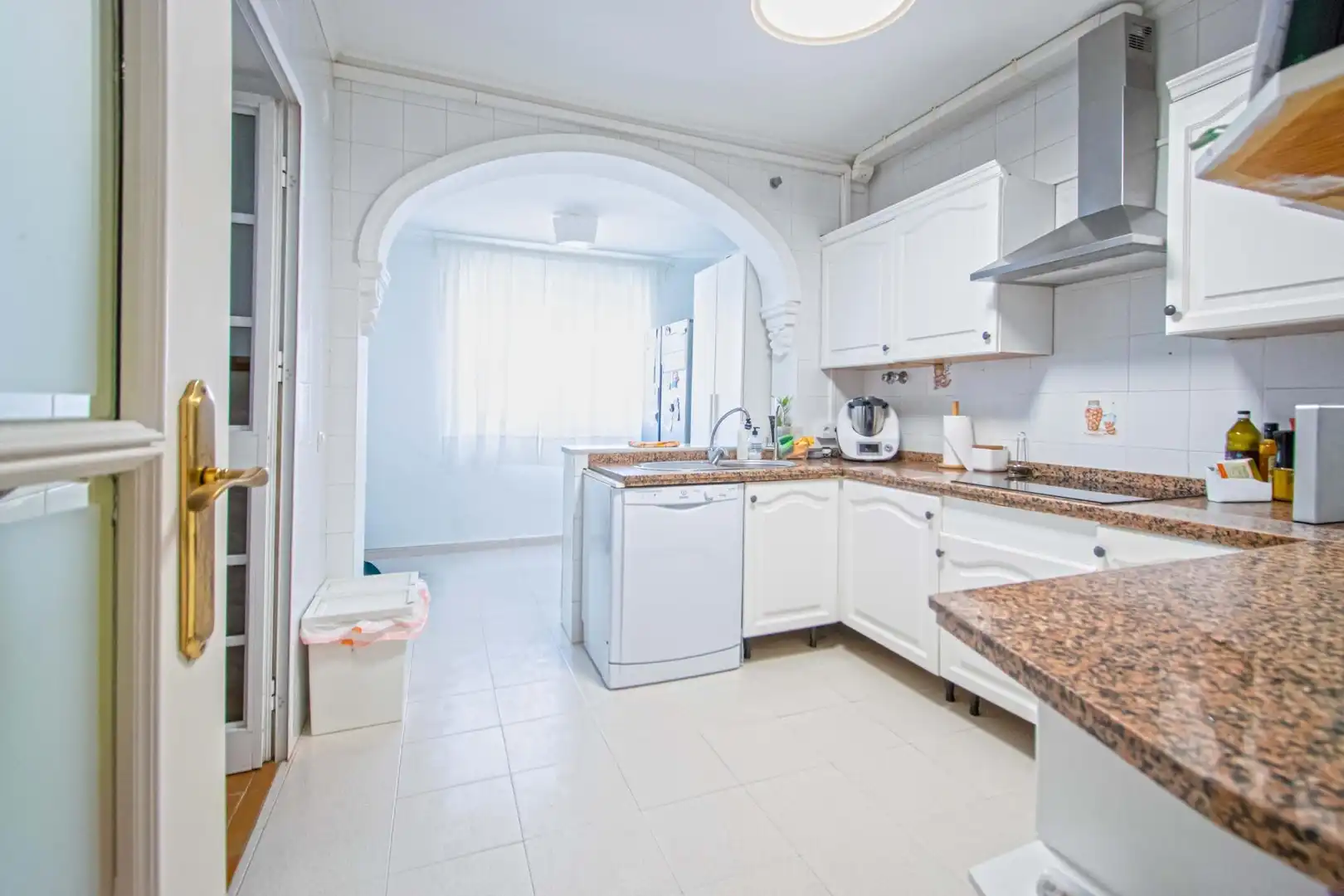 Cocina de Casa adosada en venta en Montequinto con Aire acondicionado y Piscina comunitaria