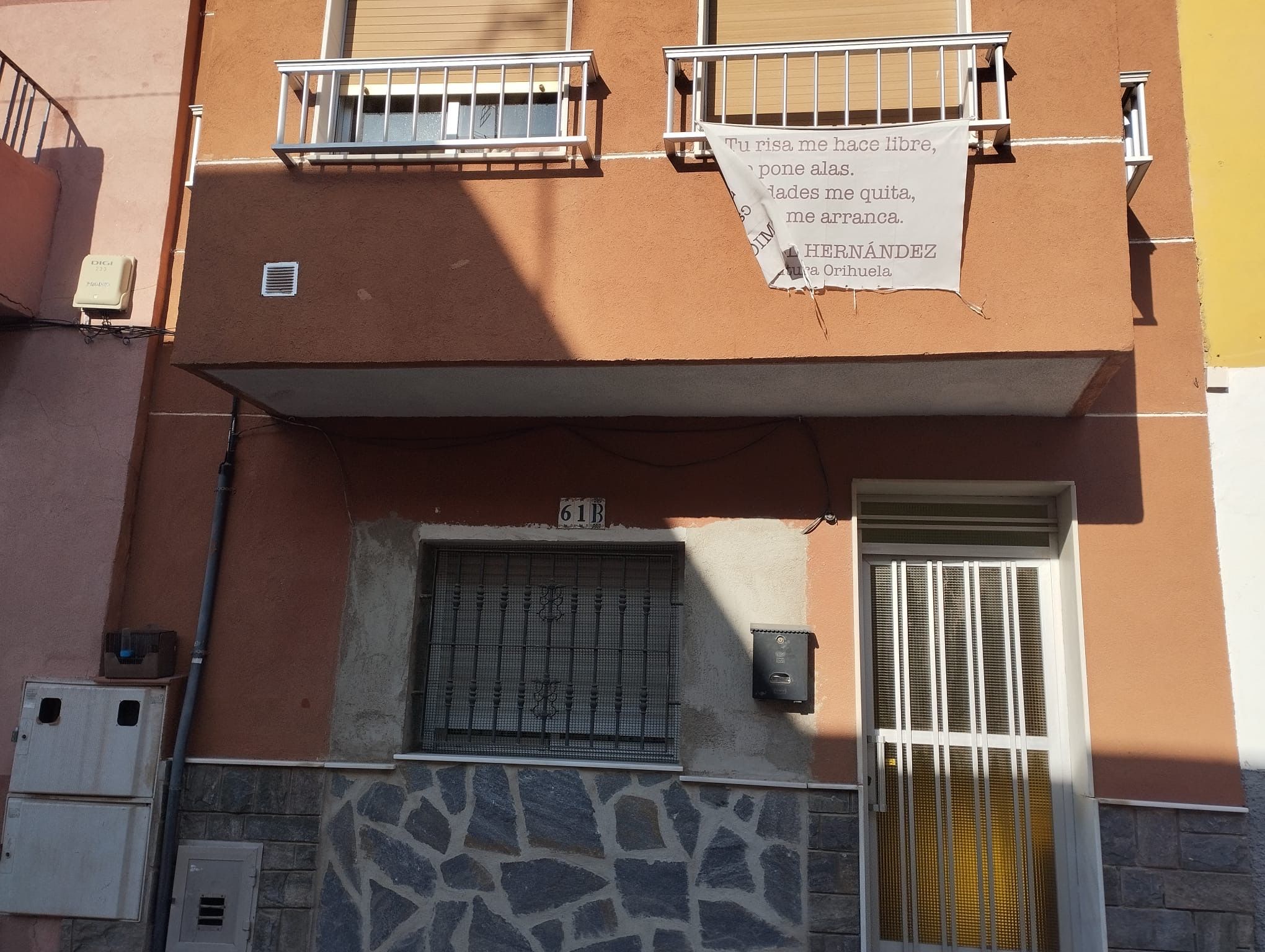 Exterior view of Single-family semi-detached for sale in Orihuela  with Air Conditioner, Terrace and Furnished