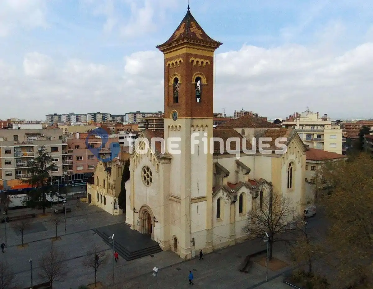 Exterior view of Apartments for sale in Cerdanyola del Vallès  with Heating, Balcony and Internet