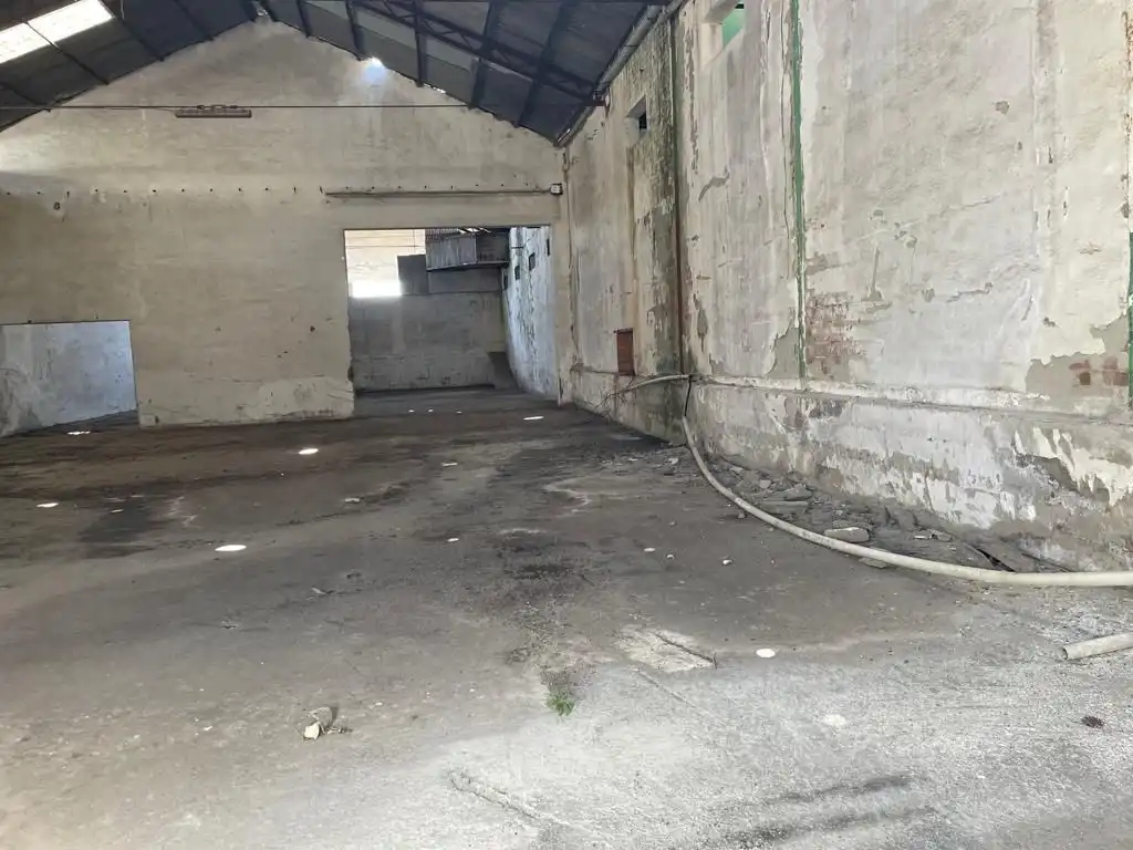 Industrial buildings for sale in Galisteo