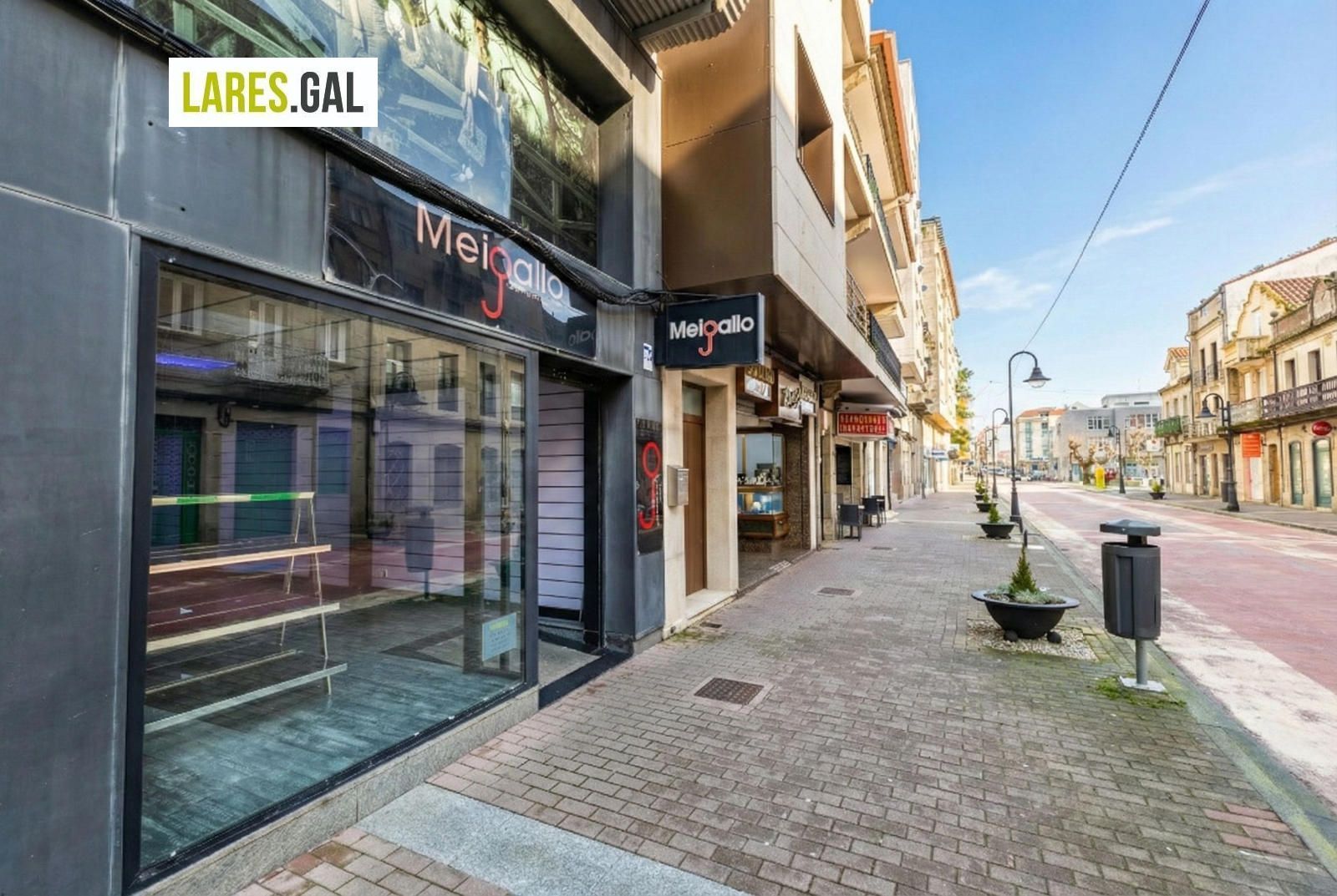 Exterior view of Premises for sale in Cangas 