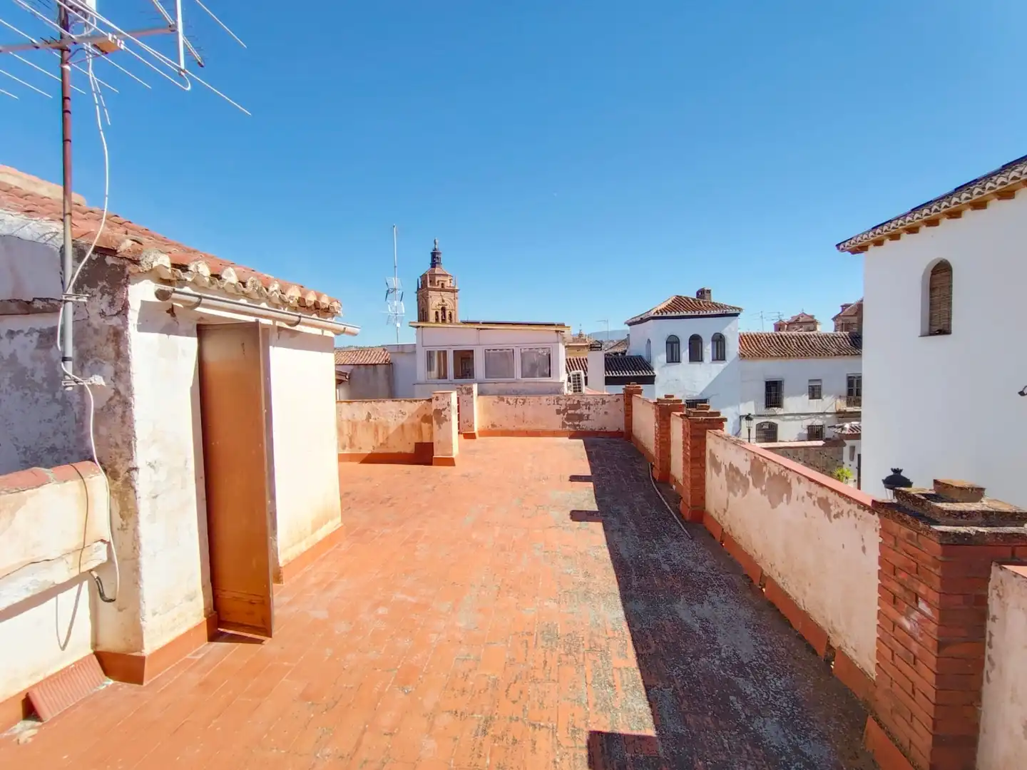 Vista exterior de Casa o xalet en venda en Guadix amb Terrassa, Moblat i Rentadora