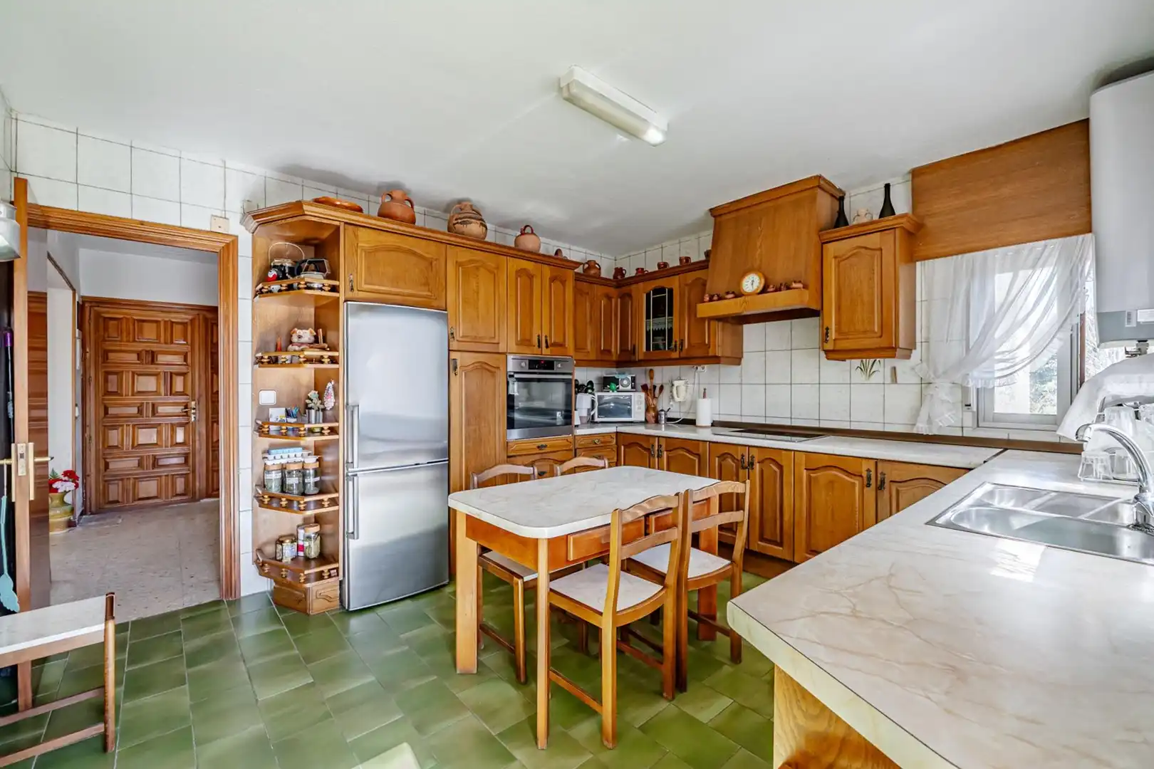 Cocina de Casa o chalet en venta en Tres Cantos con Calefacción, Jardín privado y Terraza