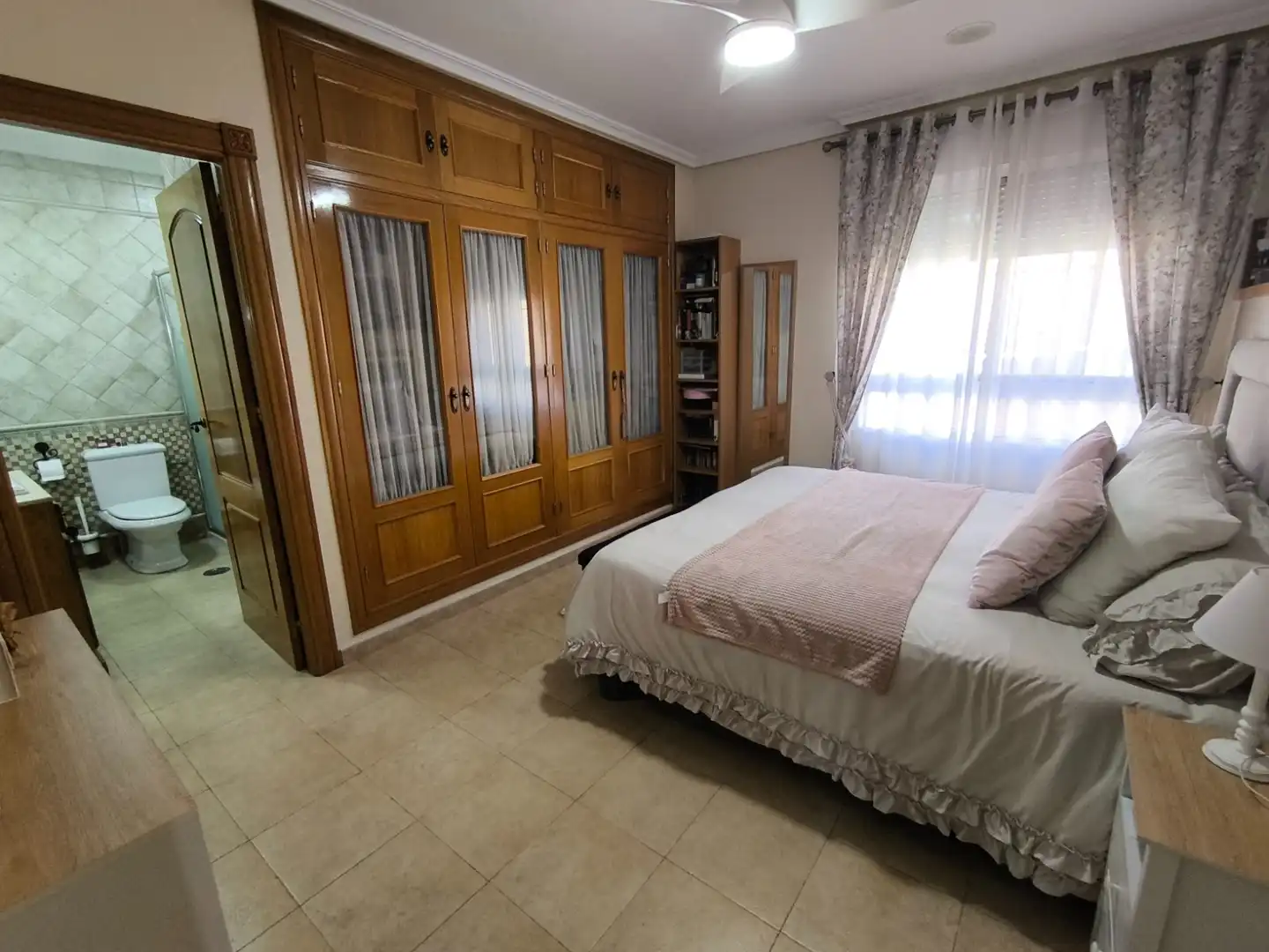 Dormitori de Casa o xalet en venda en La Unión amb Aire condicionat, Calefacció i Jardí privat