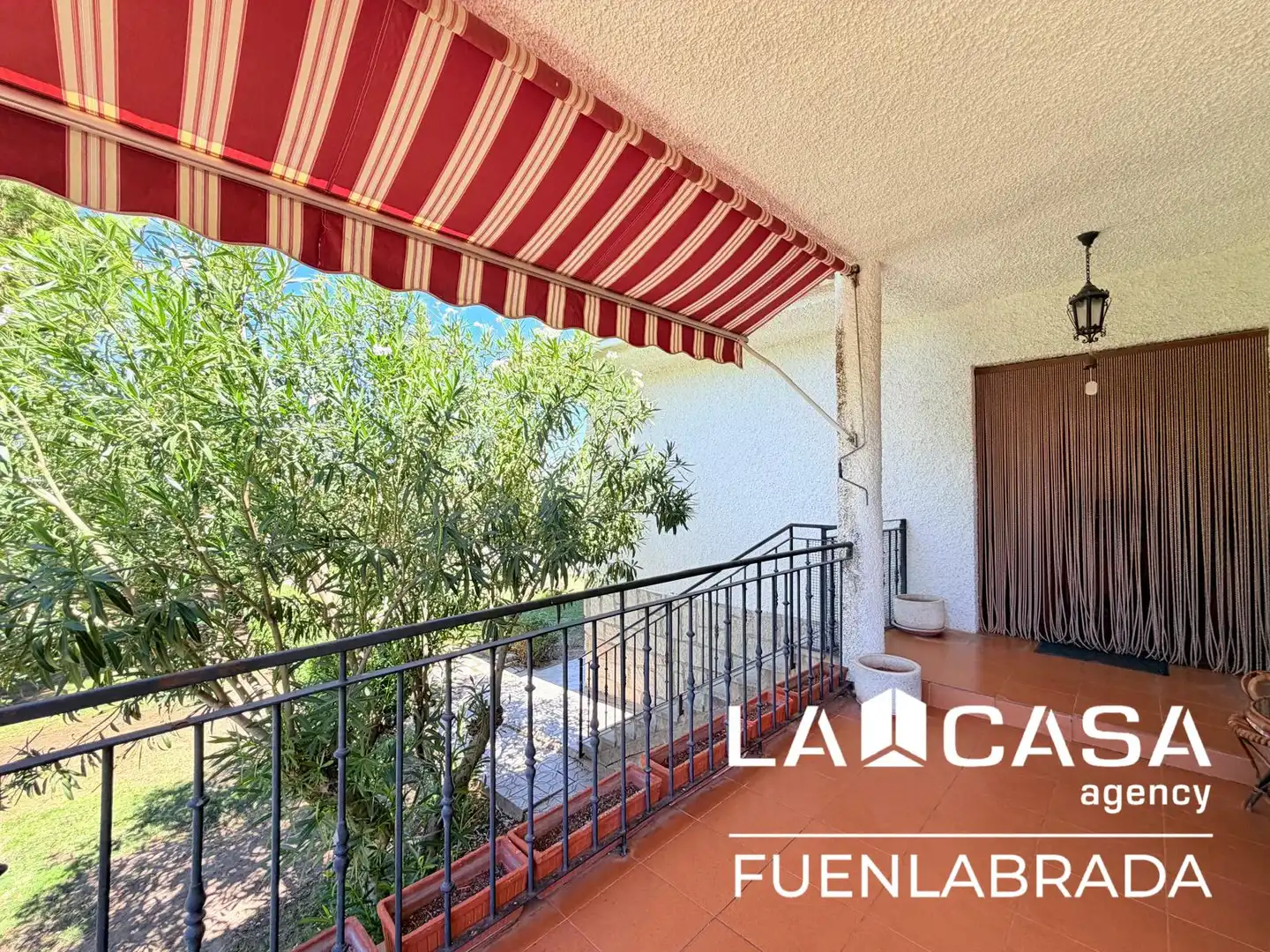 Vista exterior de Casa o chalet en venta en Portillo de Toledo con Piscina