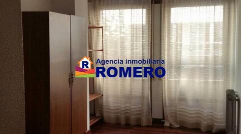 Foto 3 de Piso de alquiler en Ensanche - Sar, Santiago de Compostela