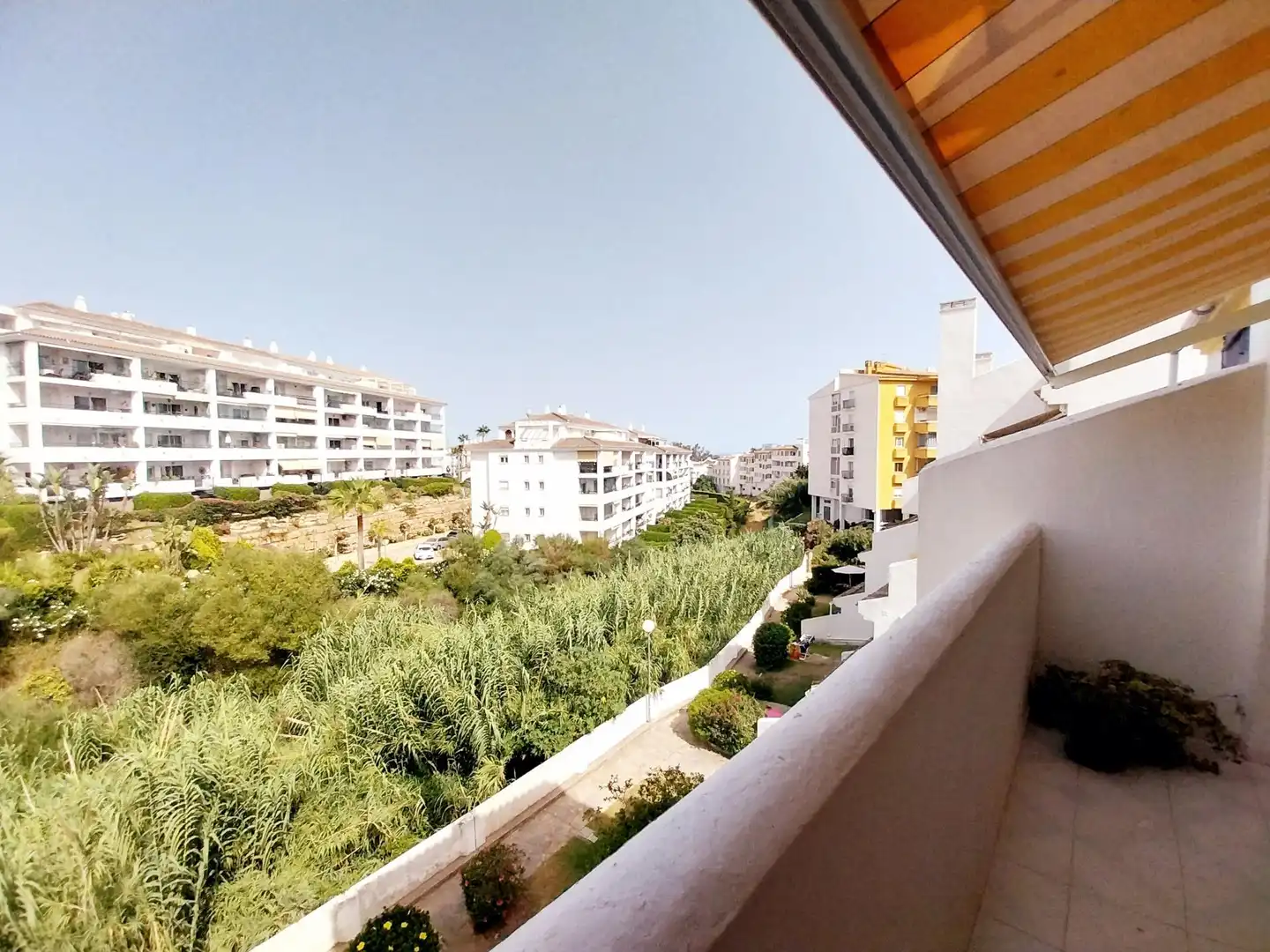 Vista exterior de Dúplex en venta en Mijas con Aire acondicionado, Calefacción y Terraza