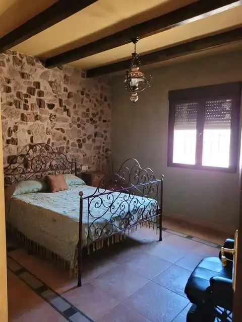 Dormitori de Casa o xalet en venda en El Bonillo amb Aire condicionat, Calefacció i Moblat