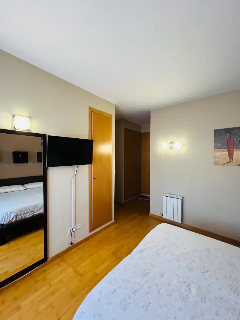 Habitación de Casa adosada en venta en Reus con Aire acondicionado, Calefacción y Jardín privado