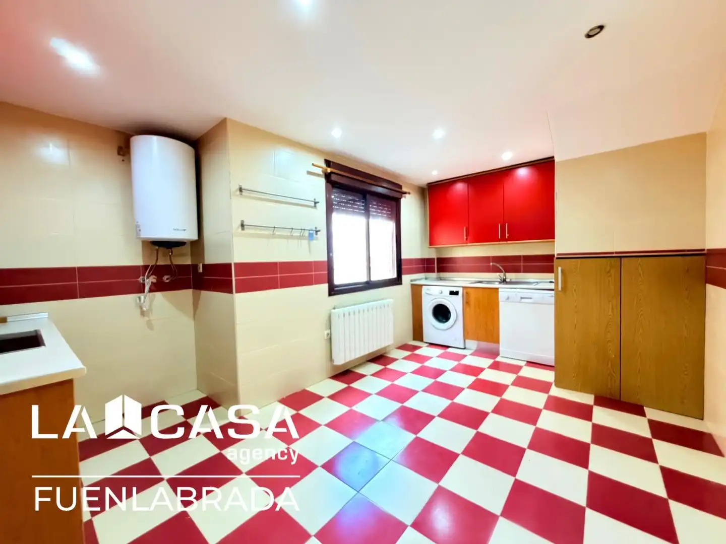 Kitchen of Duplexes for sale in El Viso de San Juan  with Heating, Swimming Pool and Balcony