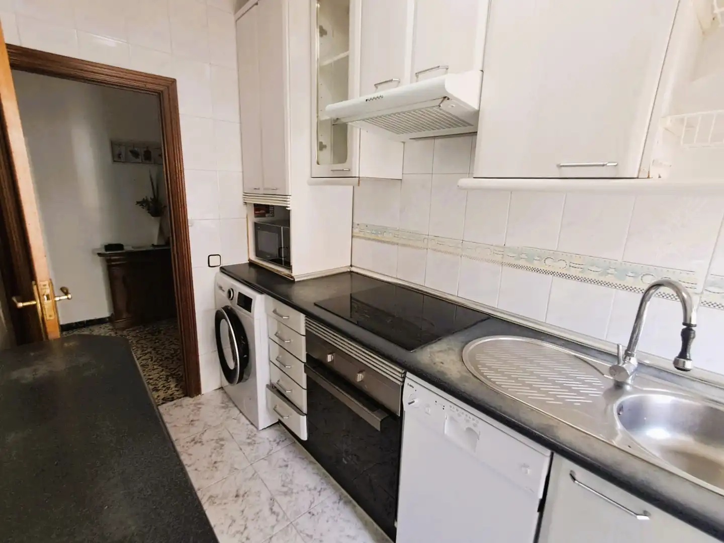 Cocina de Piso en venta en Madrid con Calefacción, Terraza y Alarma