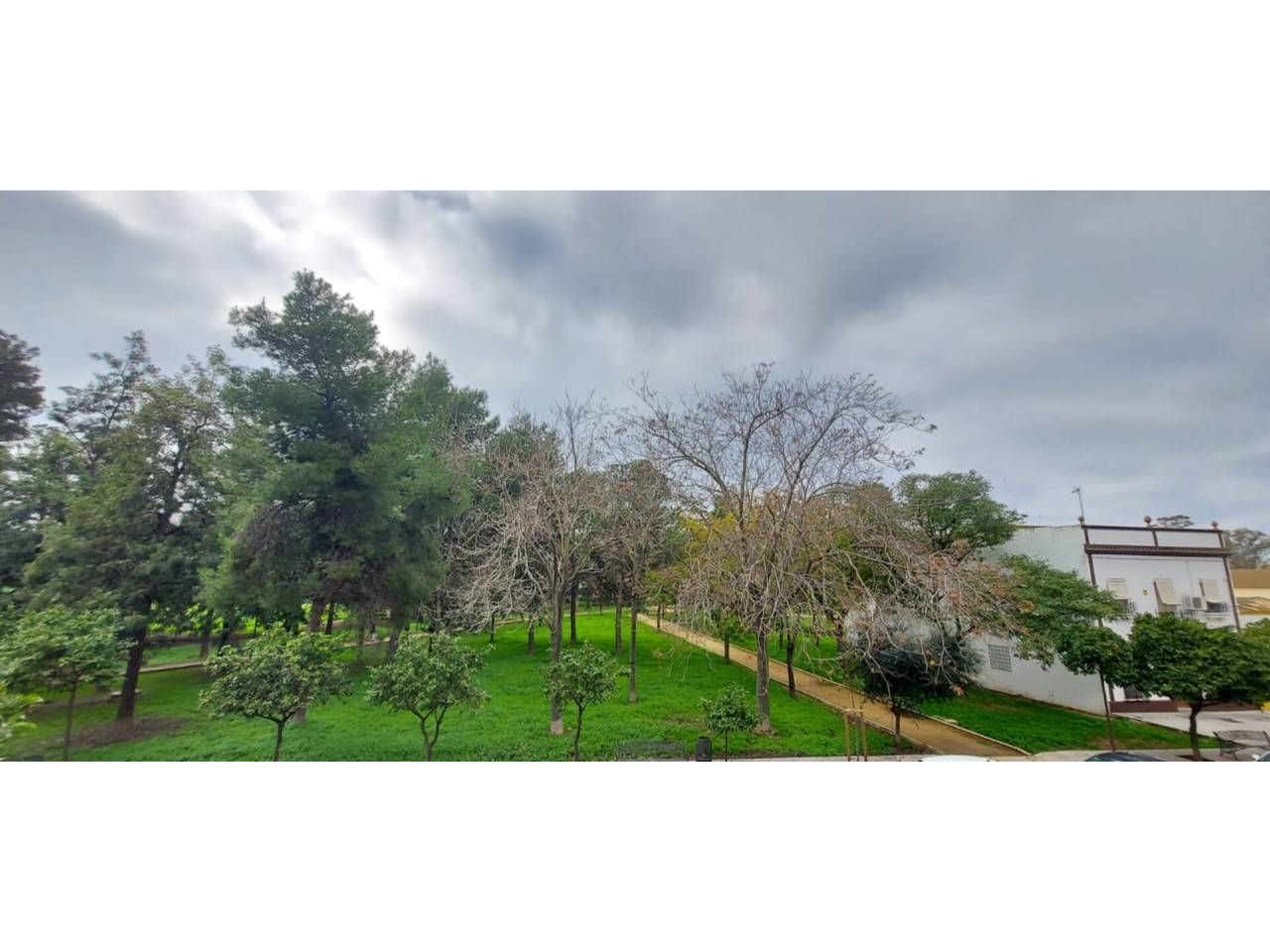 Jardí de Pis de lloguer en  Huelva Capital amb Aire condicionat, Traster i Moblat