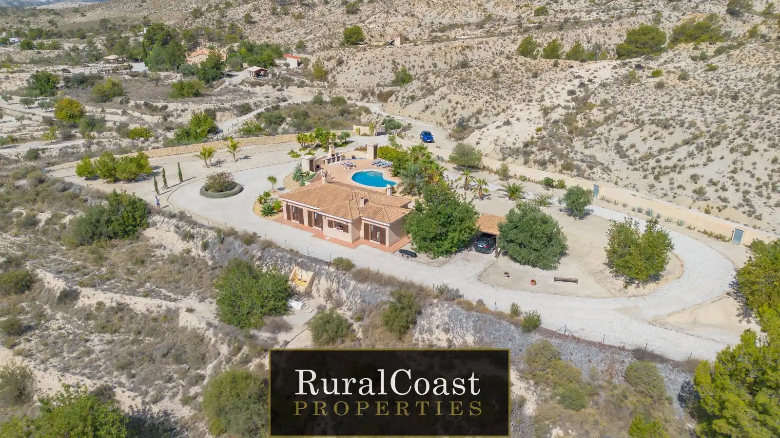 Vista exterior de Casa o xalet en venda en Jijona / Xixona amb Calefacció, Traster i Piscina