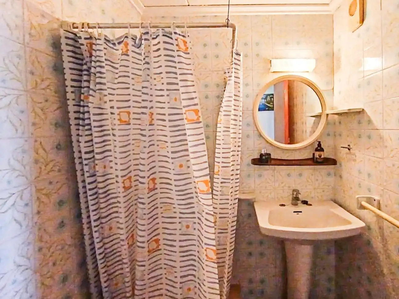 Bany de Apartament en venda en Miramar amb Terrassa, Moblat i Piscina comunitària