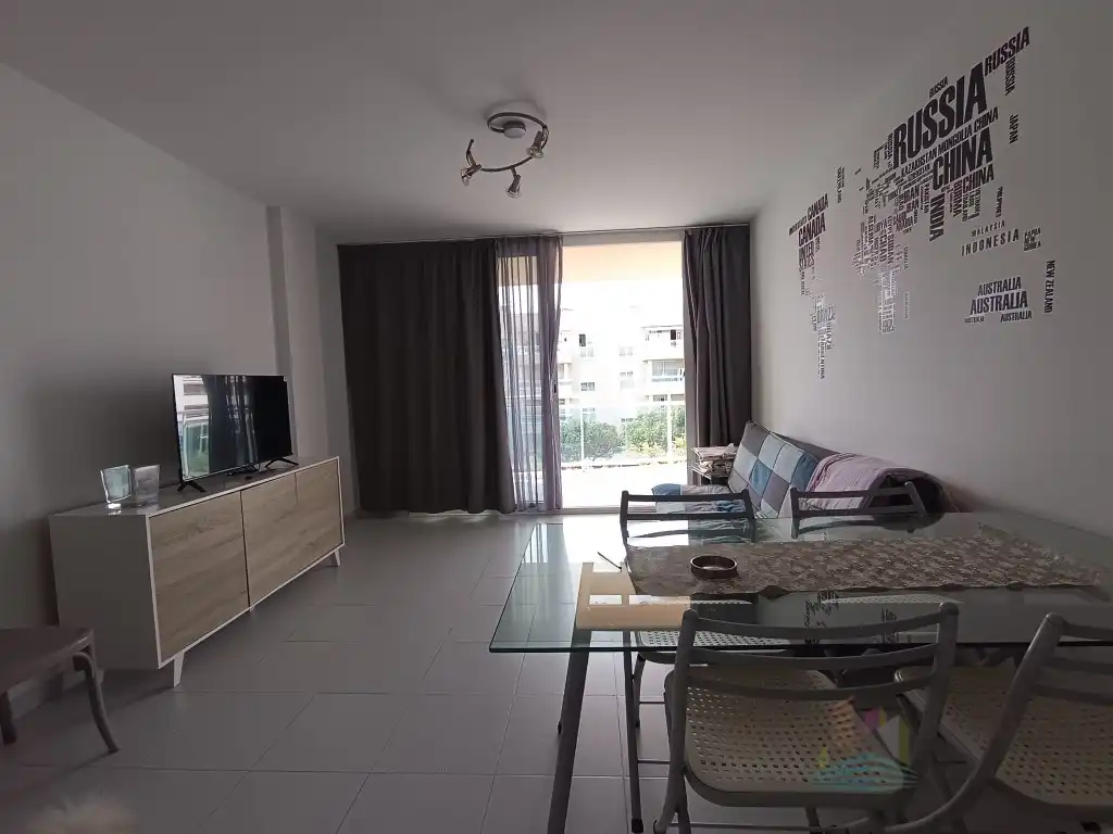 Flat for rent in Calle De La Mediterrania, Ses Figueretes - Platja d'en Bossa - Cas Serres