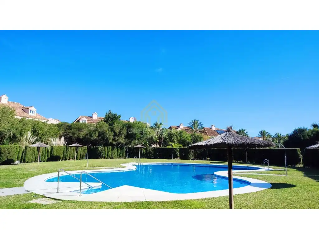 Jardí de Casa adosada en venda en La Alcaidesa amb Aire condicionat, Calefacció i Jardí privat