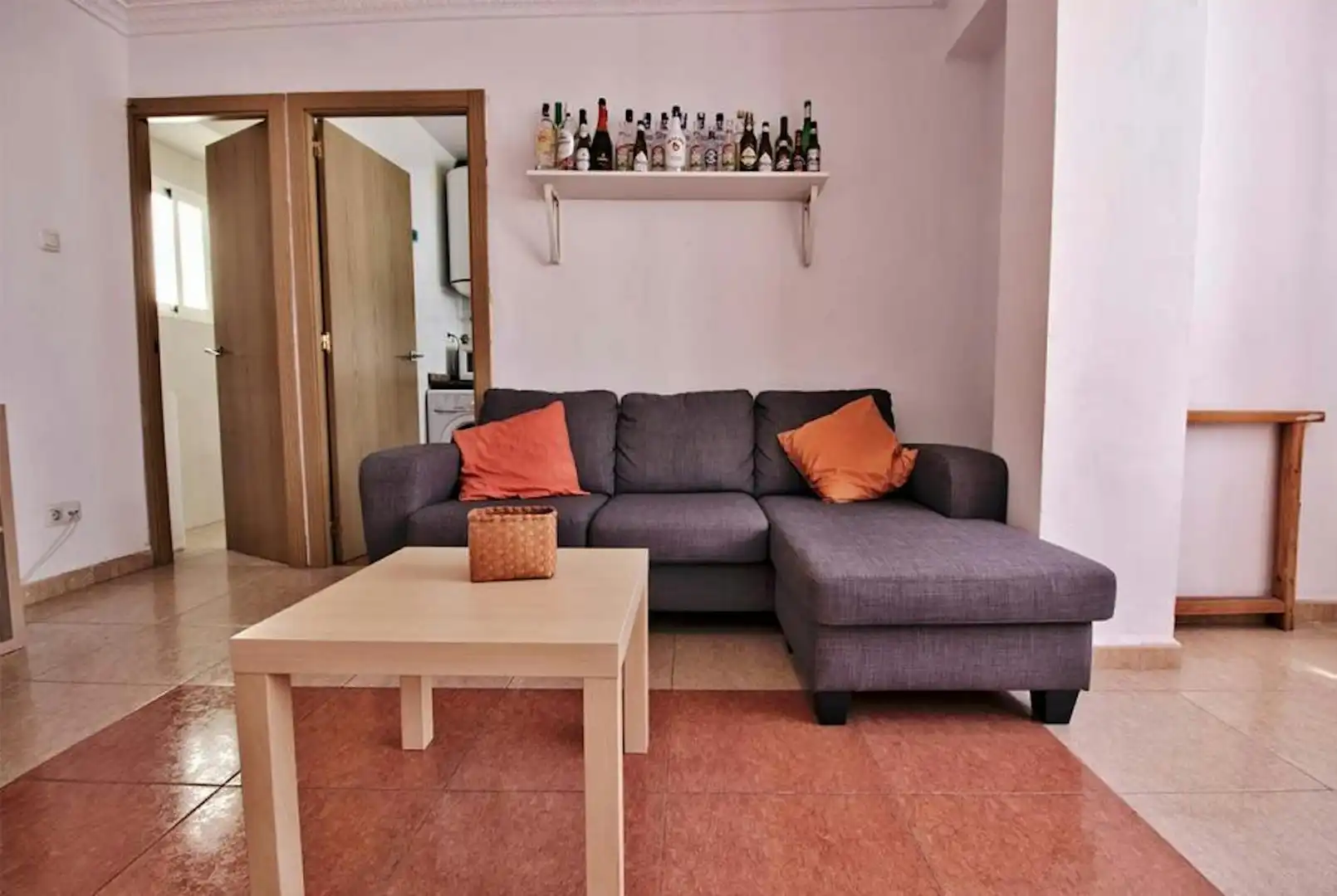 Living room of Flat for rent in Valencia  with Heating, Washing machine and TV