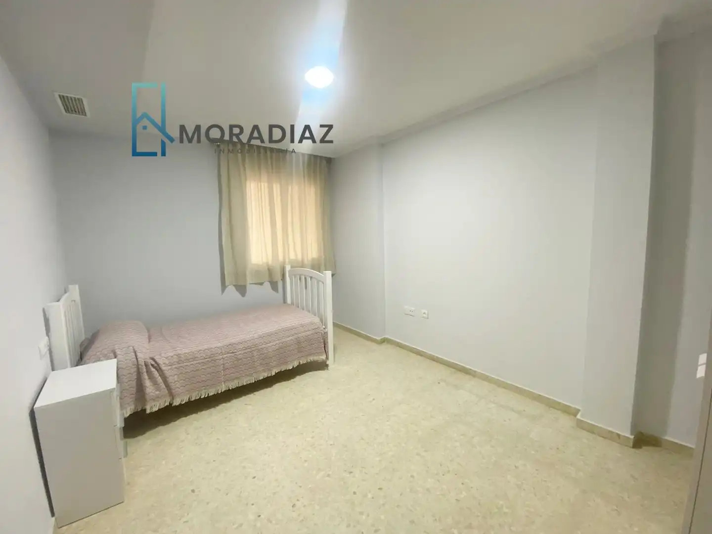 Habitación de Piso de alquiler en Don Benito con Aire acondicionado, Parquet y Trastero