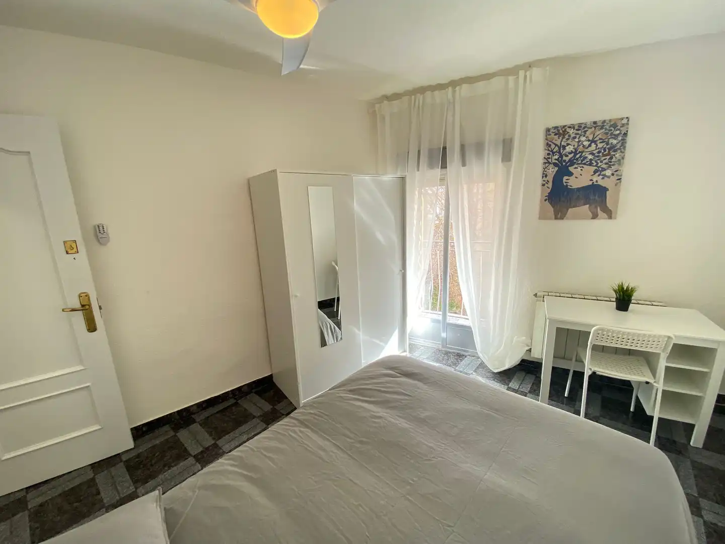Room in Calle Garceta, 30, San Isidro