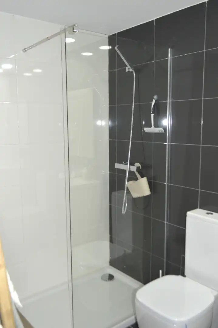 Badezimmer von Loft zur Miete in Manises mit Klimaanlage, Heizung und Möbliert