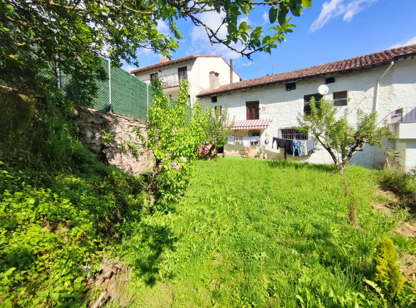 Houses for sale in Ezcaray  with Heating and Furnished