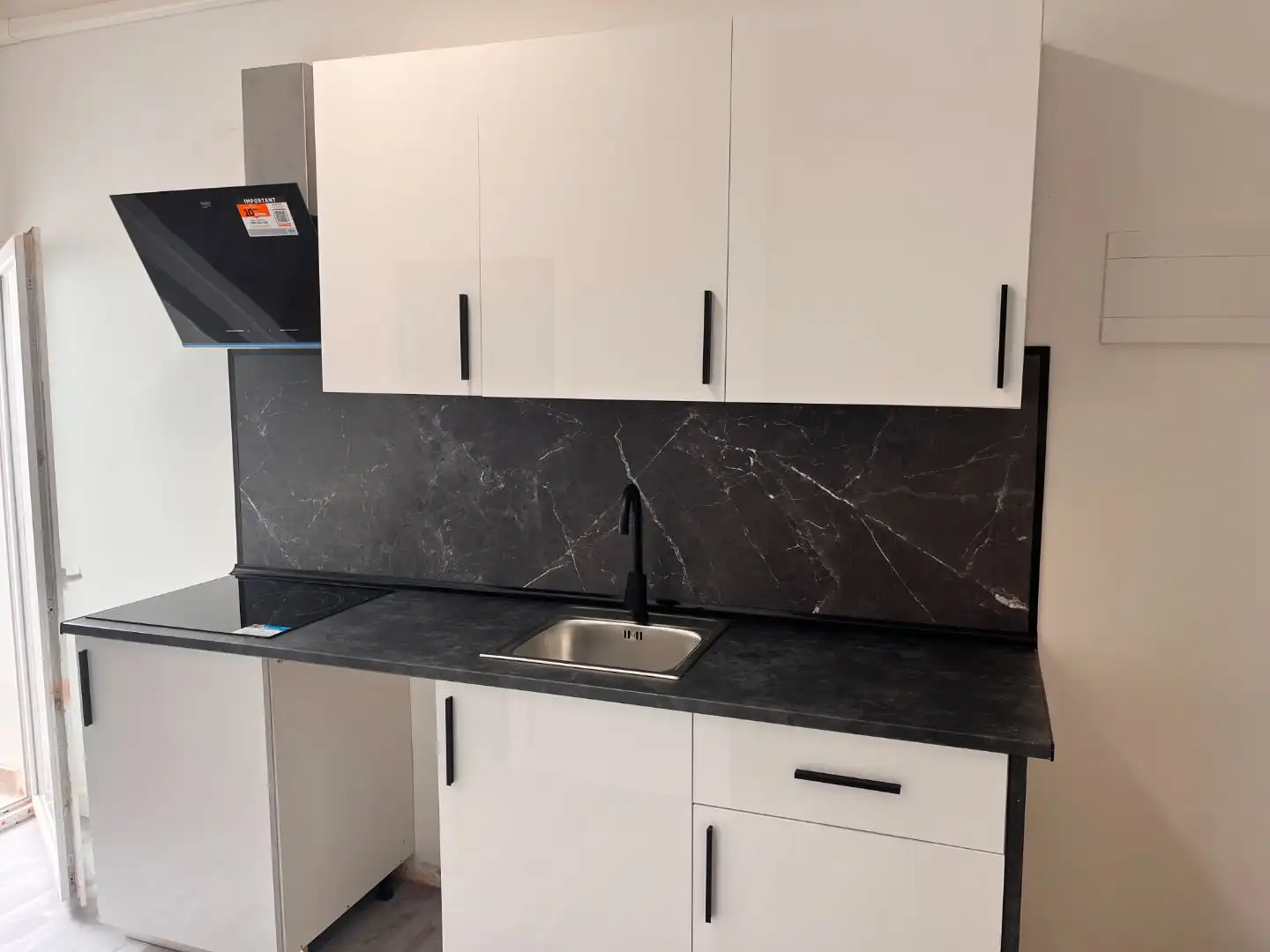 Cuina de Local en venda en Madrid amb Aire condicionat, Calefacció i Terrassa
