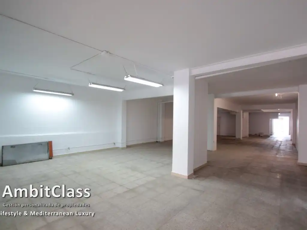 Local comercial en venda a Centre - Nucli Antic, imagen 3