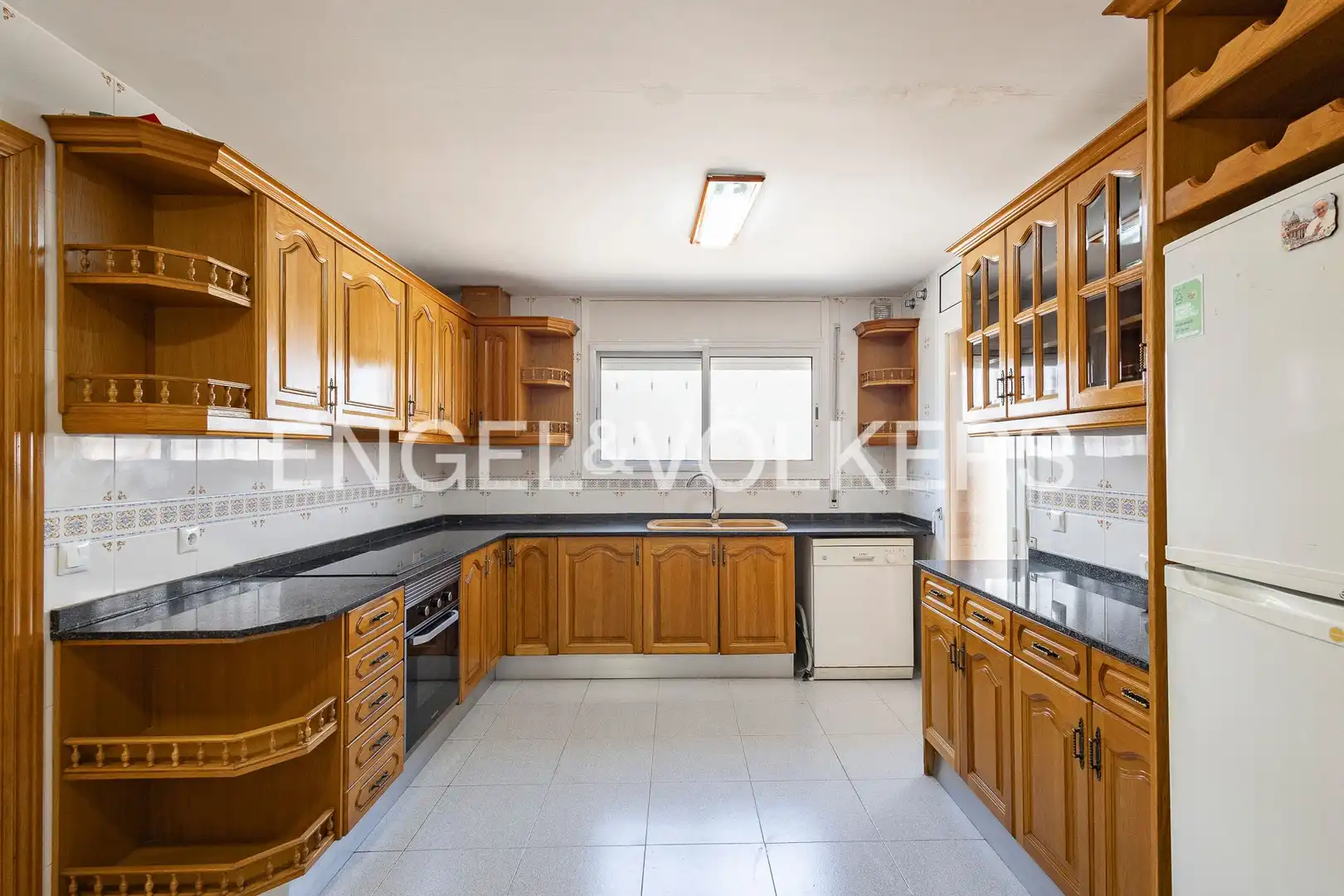 Cocina de Casa o chalet de alquiler en Viladecans con Aire acondicionado, Calefacción y Jardín privado