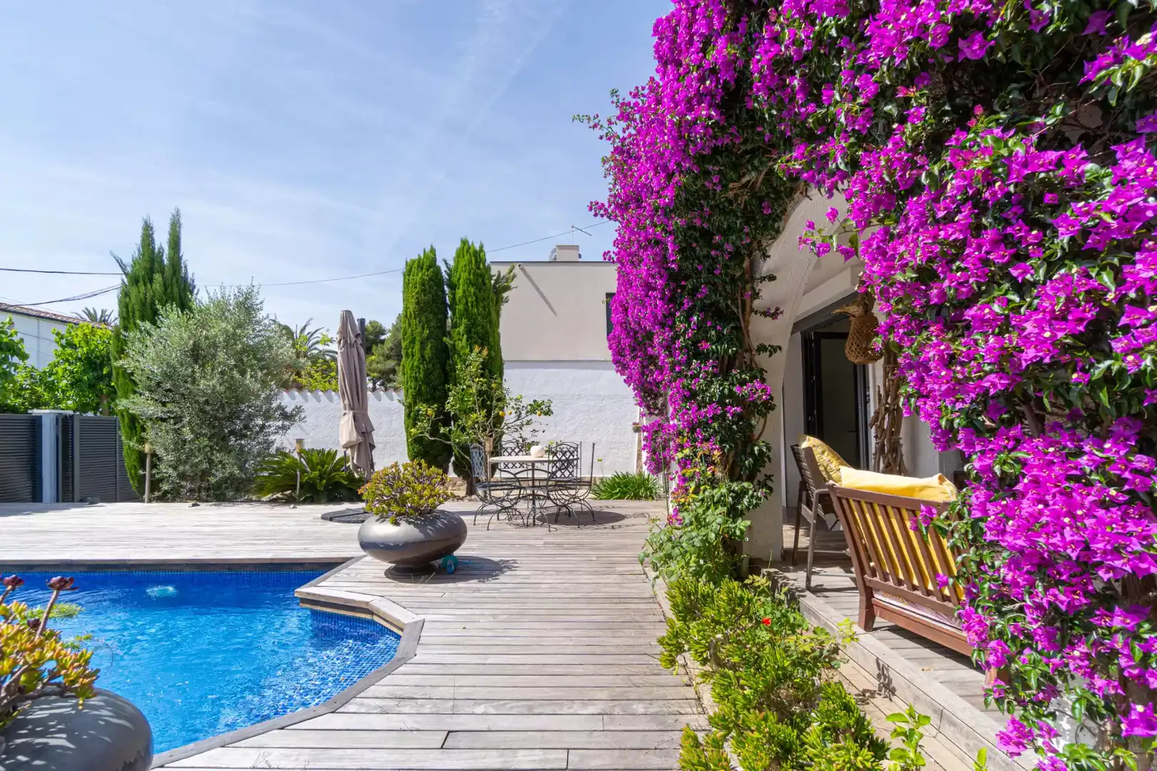 Casa con piscina en venta en Peni, imagen 2