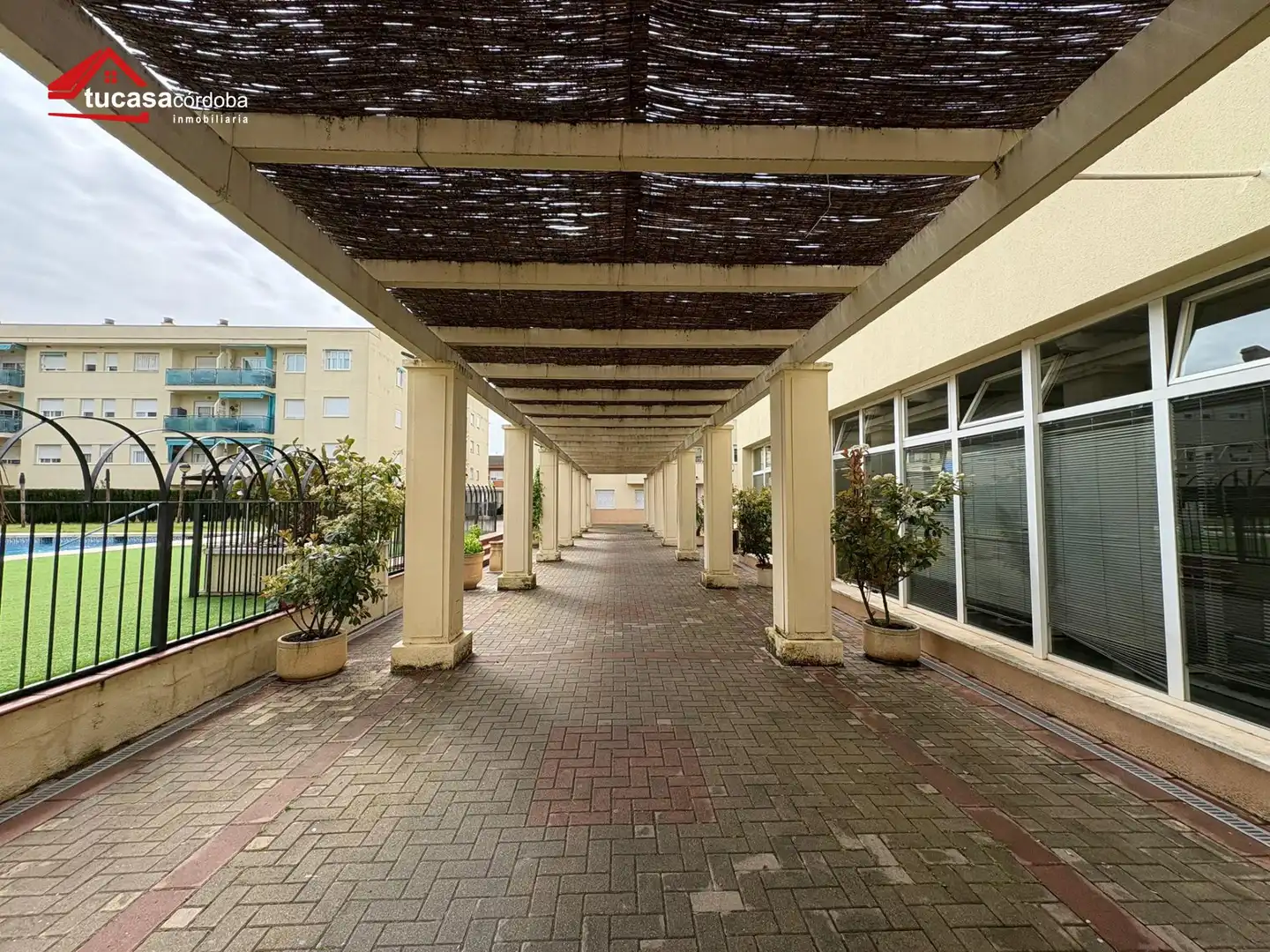 Außenansicht von Wohnung zum Verkauf in  Córdoba Capital mit Klimaanlage, Terrasse und Abstellraum