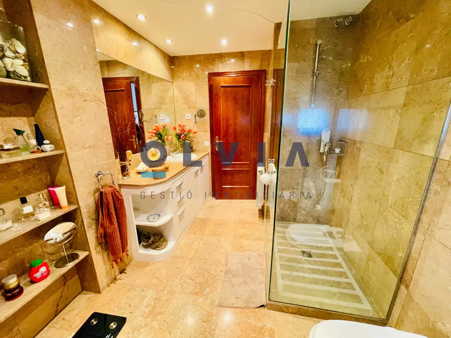 Bathroom of Duplexes for sale in Terrassa  with Air Conditioner, Heating and Parquet flooring