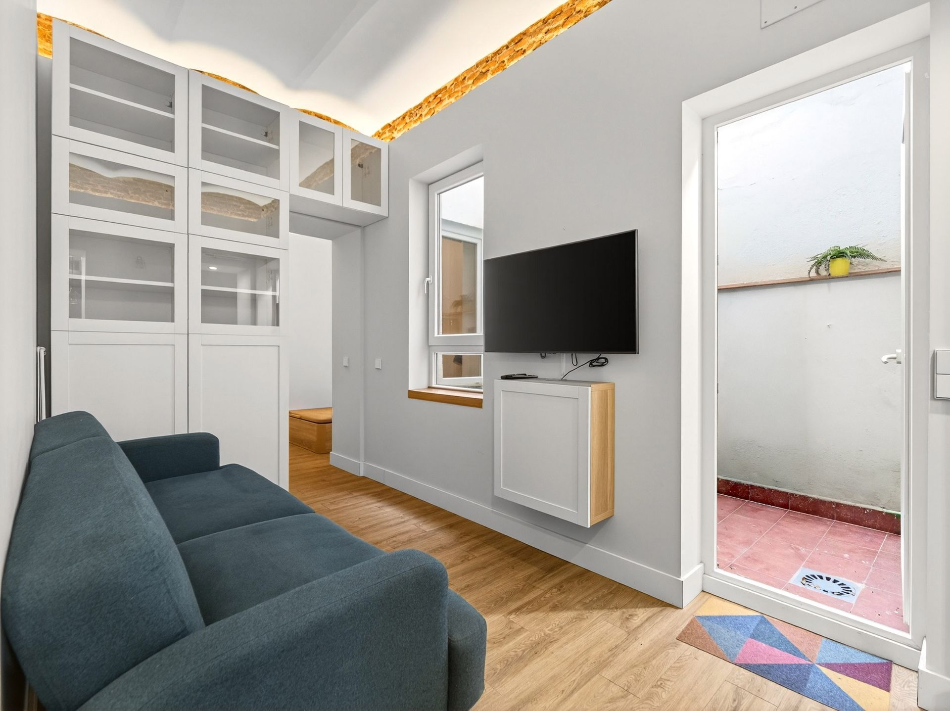 Sala d'estar de Estudi en venda en  Madrid Capital amb Aire condicionat, Calefacció i Moblat