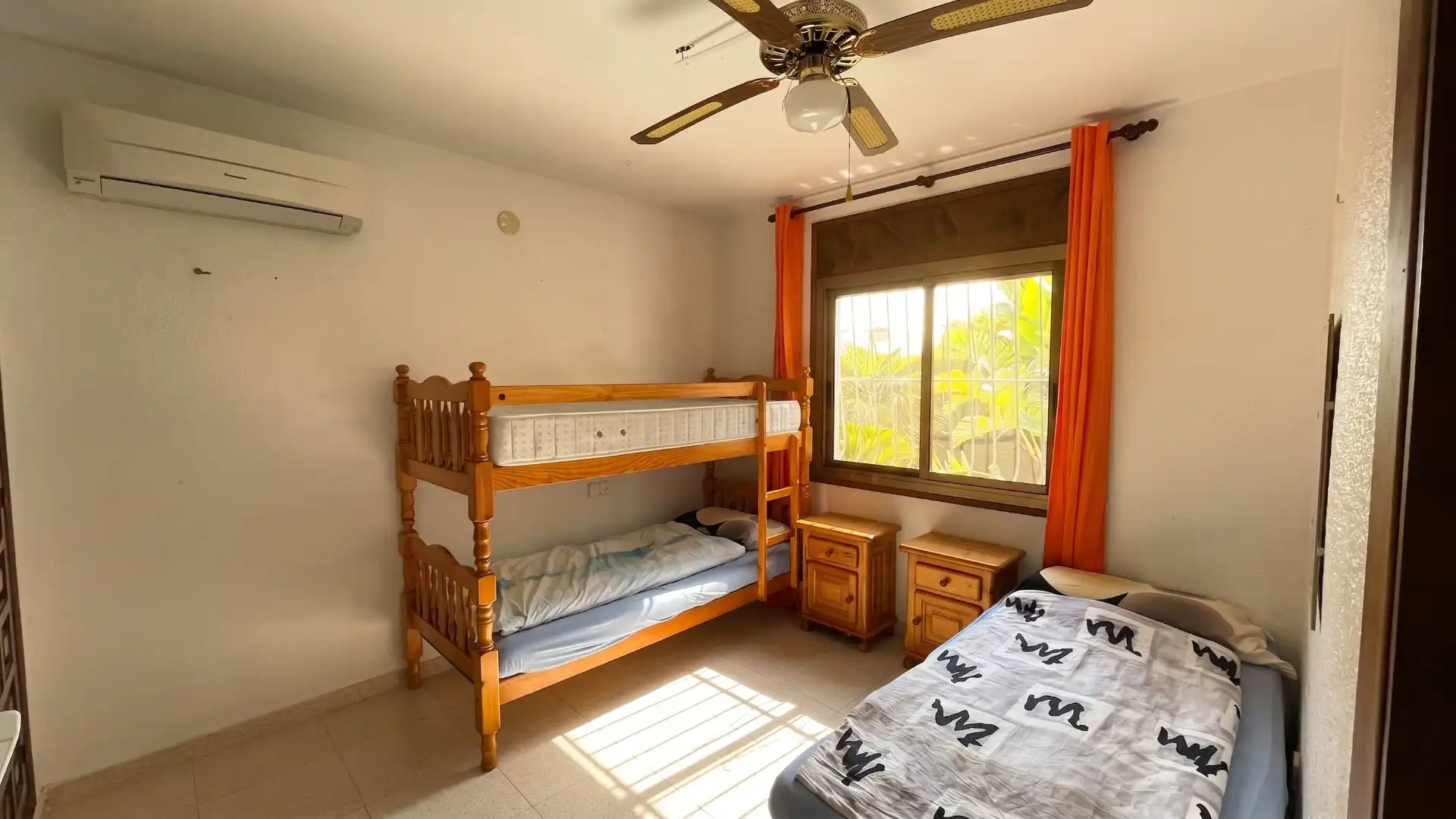 Habitación de Casa o chalet en venta en L'Ametlla de Mar  con Aire acondicionado, Jardín privado y Piscina