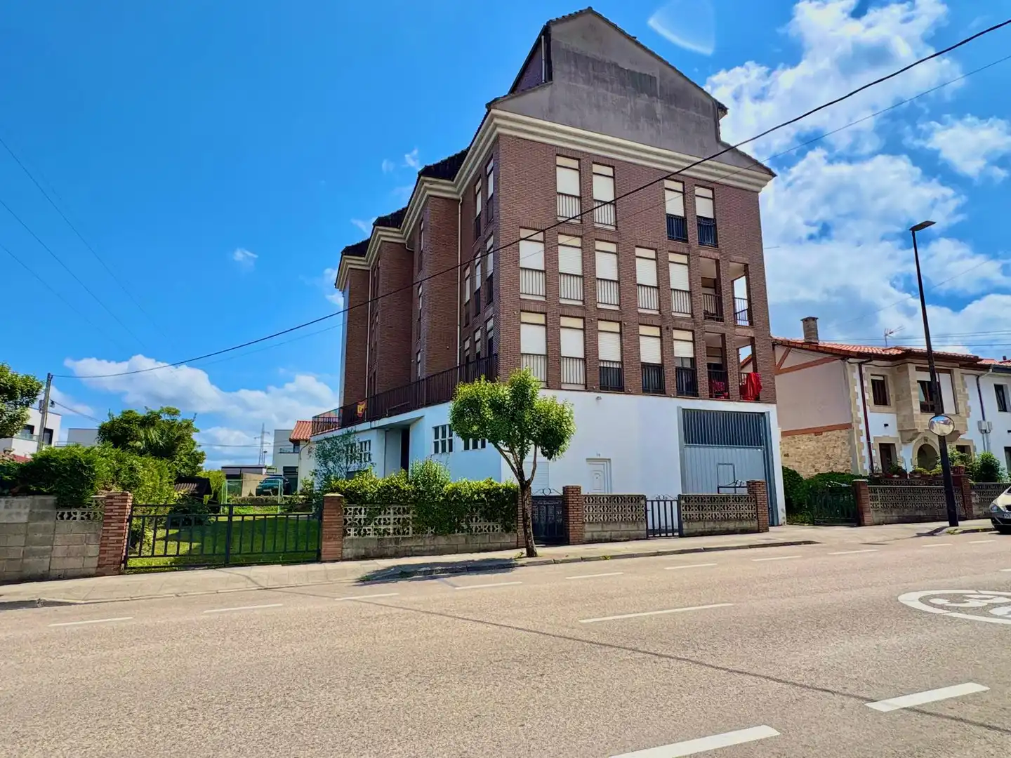 Vista exterior de Dúplex en venda en Torrelavega  amb Moblat